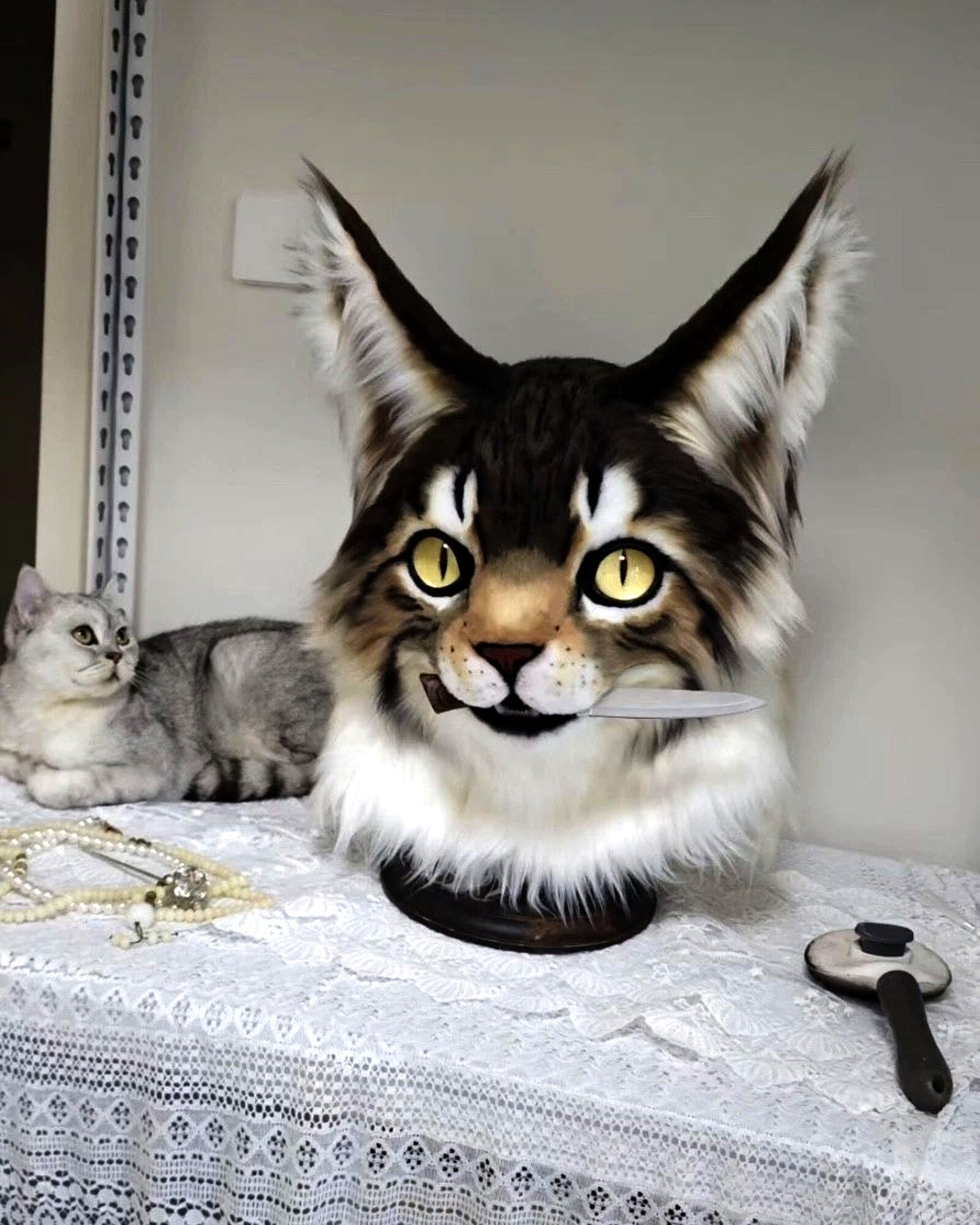 Realistic Maine Coon Cat Fursuit Head - Moving Jaw product photo 6